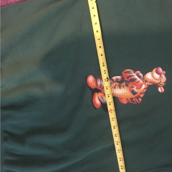 NWOT Vintage The Disney Store Green “Tigger” Printed Women’s Sweatshirt - Picture 10 of 16